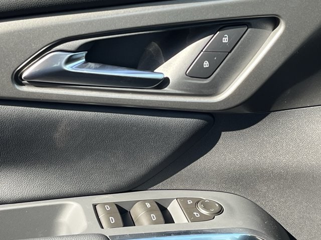 2027 Chevrolet Traverse LT - Photo 21