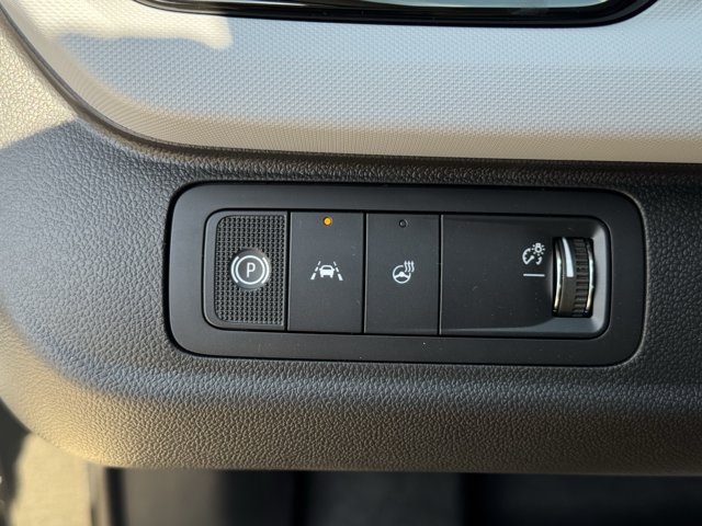 2027 Chevrolet Bolt LT - Photo 17