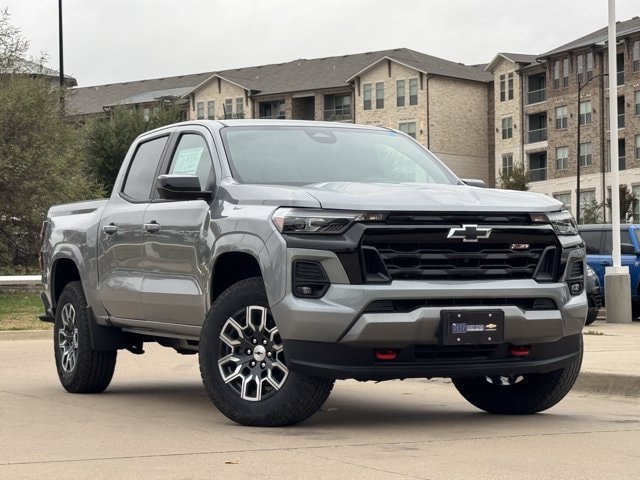 2026 Chevrolet Colorado Z71 - Photo 2