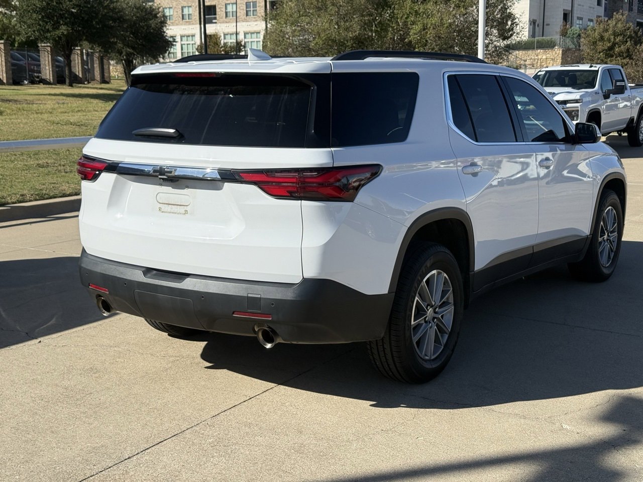 2022 Chevrolet Traverse Cloth photo 3