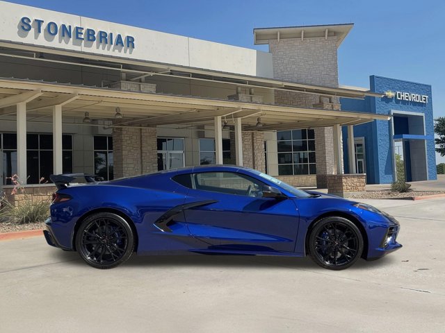 2027 Chevrolet Corvette Stingray 2LT - Photo 5