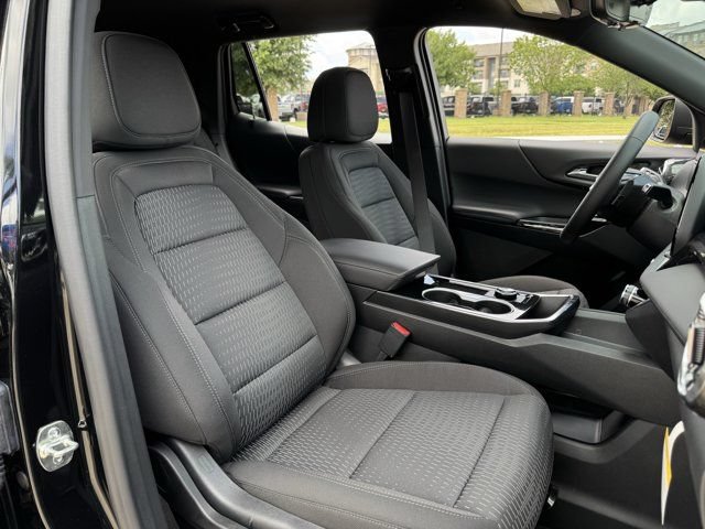 2027 Chevrolet Equinox LT - Photo 25