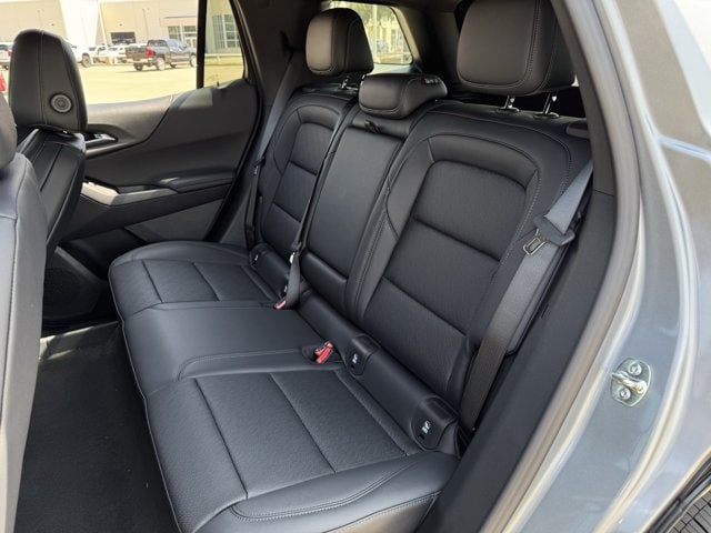 2027 Chevrolet Equinox LT - Photo 24