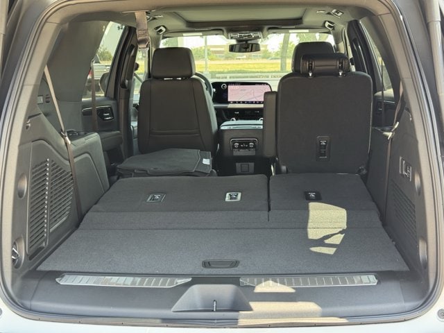 2026 Chevrolet Tahoe RST - Photo 27