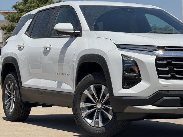 2027 Chevrolet Equinox LT - Photo 3
