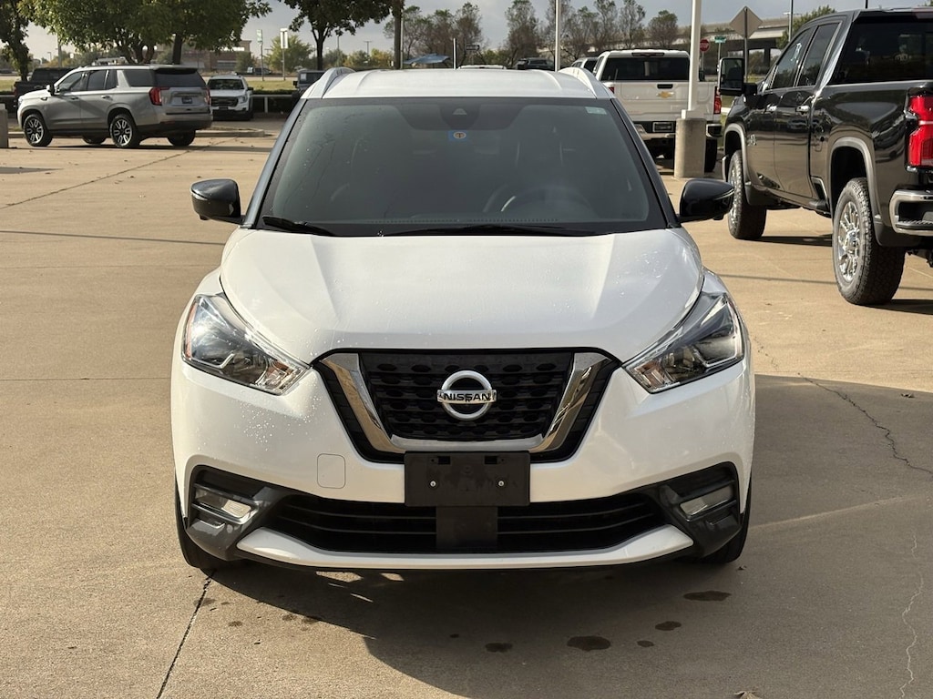 Used 2020 Nissan Kicks SR SUV