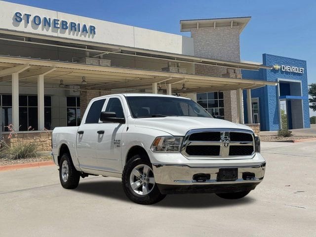 2022 RAM 1500 Classic SLT 4x4 Crew Cab 5'7's photo