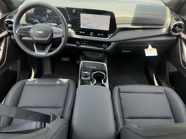 2027 Chevrolet Equinox LT - Photo 10