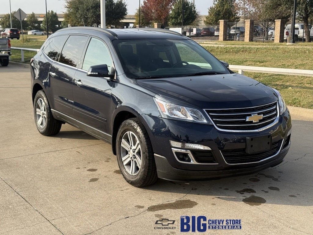 Used 2017 Chevrolet Traverse LT SUV