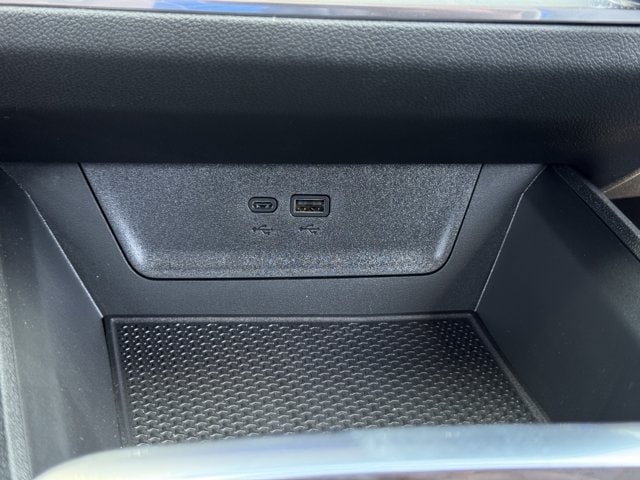 2027 Chevrolet Equinox LT - Photo 16