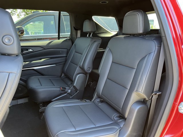 2027 Chevrolet Traverse LT - Photo 24