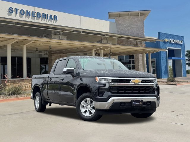 2024 Chevrolet Silverado 1500 LT photo 2