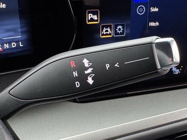 2025 Chevrolet Traverse LT - Photo 17