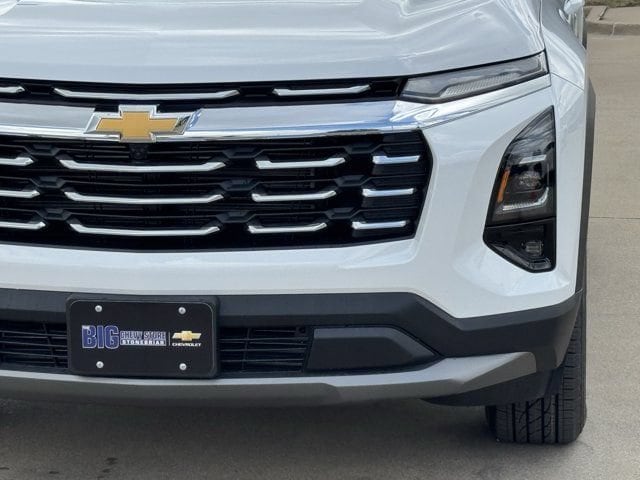 2027 Chevrolet Equinox LT - Photo 9