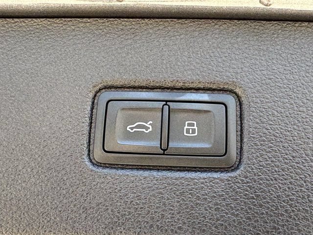 2025 Audi Q7 Premium Plus - Photo 36