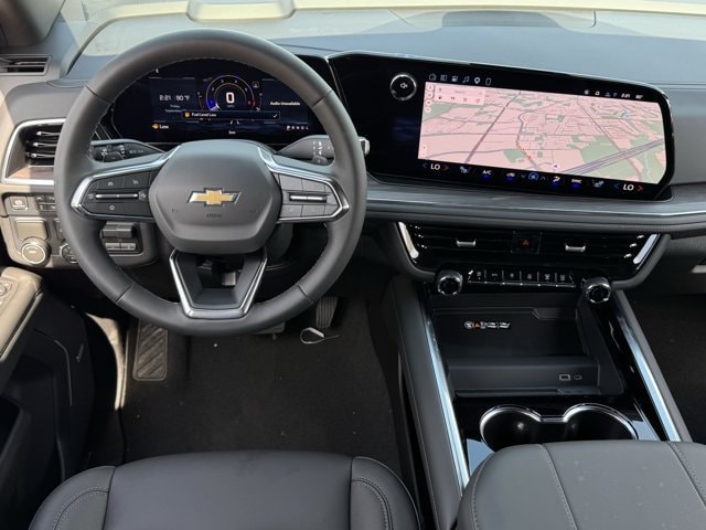 2026 Chevrolet Suburban LT - Photo 11