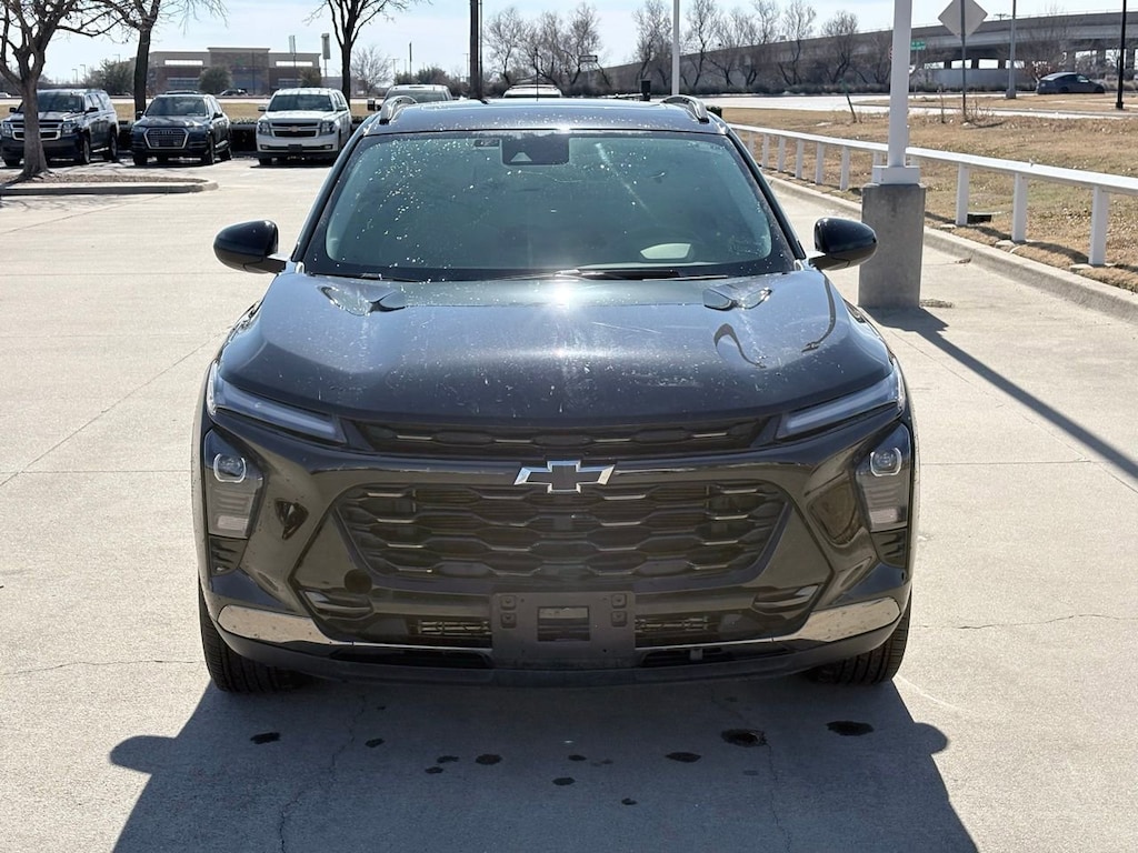 Used 2025 Chevrolet Trax Activ SUV