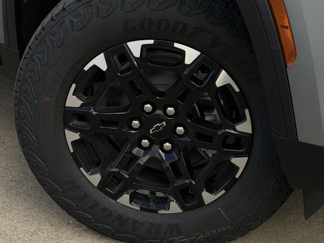 2027 Chevrolet Traverse Z71 - Photo 10