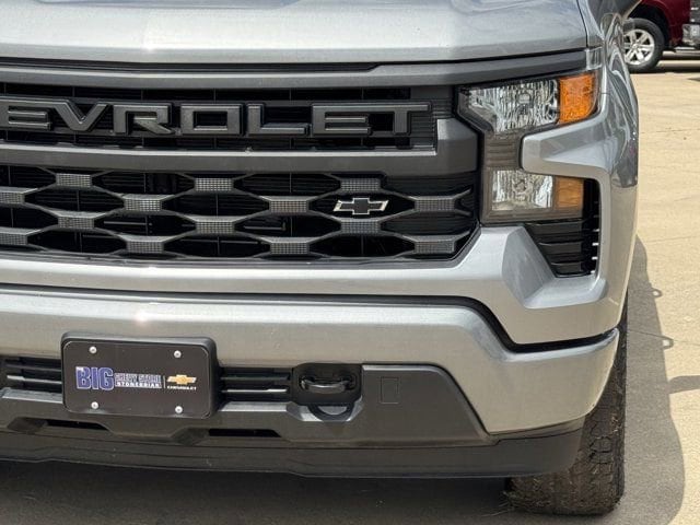 2026 Chevrolet Silverado 1500 Custom - Photo 9