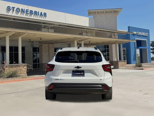 2026 Chevrolet Trax LT - Photo 6
