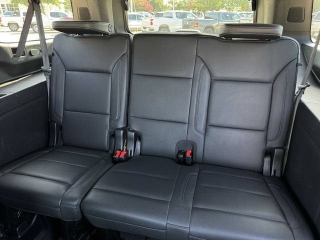 2024 Chevrolet Suburban LT - Photo 29