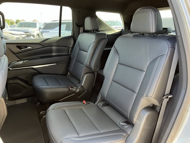 2027 Chevrolet Traverse LT - Photo 24