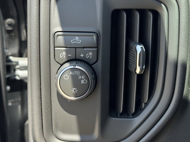 2026 Chevrolet Silverado 1500 Custom - Photo 19