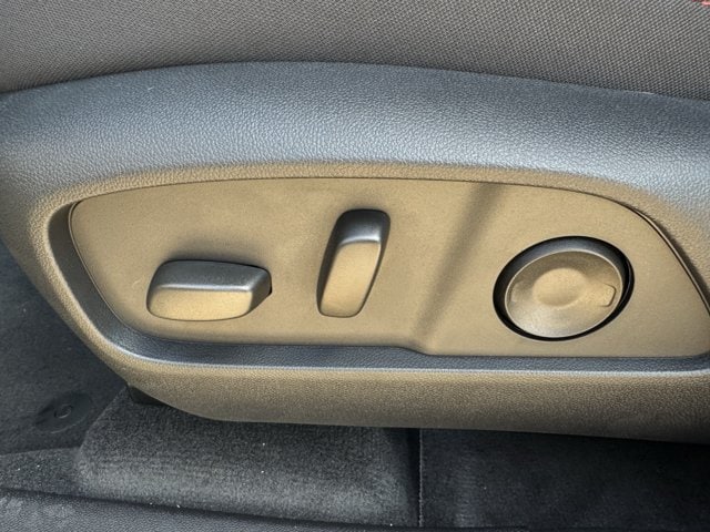 2027 Chevrolet Equinox RS - Photo 21