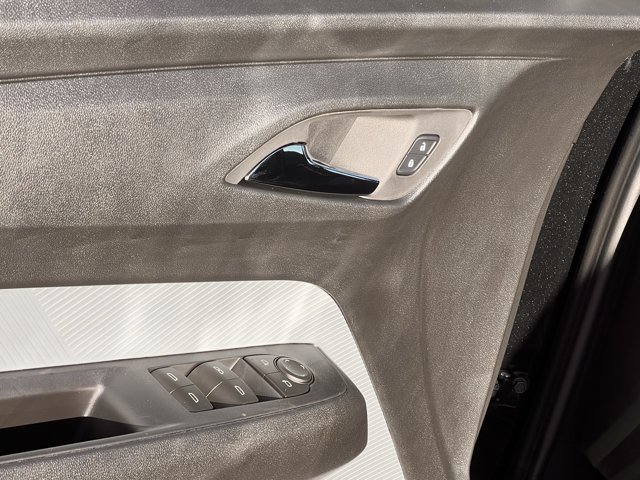 2027 Chevrolet Bolt RS - Photo 21