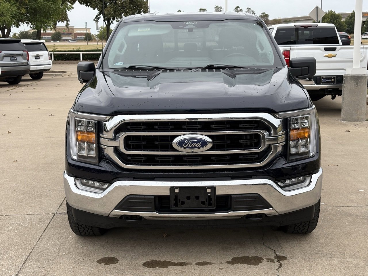 2022 Ford F-150 XL photo 2