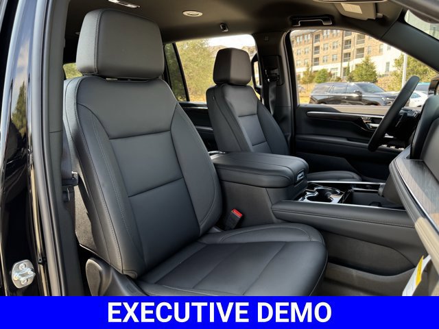 2026 Chevrolet Suburban LT - Photo 23