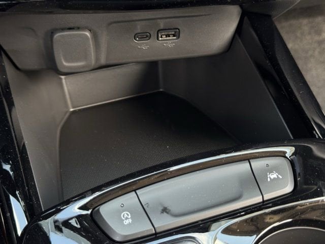 2026 Chevrolet Trax Activ - Photo 16