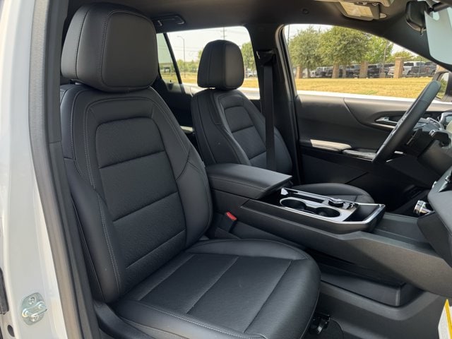 2027 Chevrolet Equinox LT - Photo 24