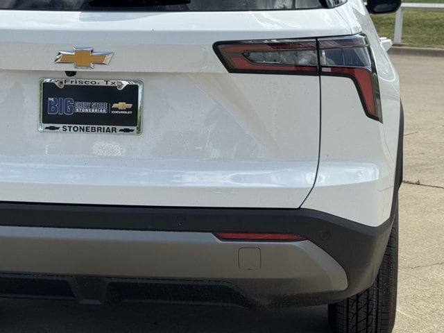 2027 Chevrolet Equinox LT - Photo 7