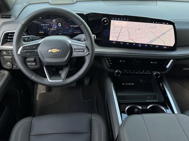 2026 Chevrolet Suburban LT - Photo 11
