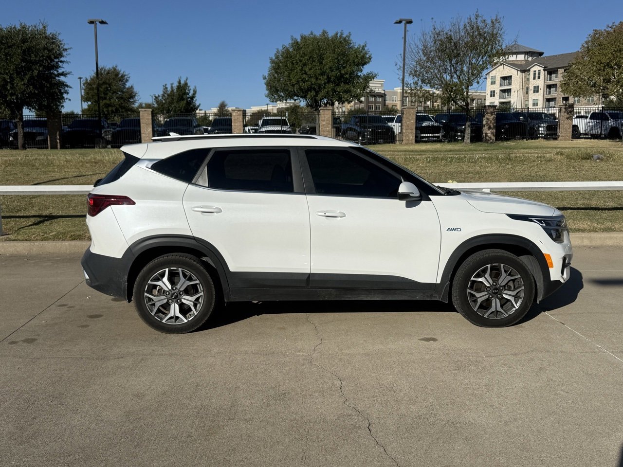 2021 Kia Seltos EX photo 3