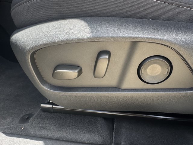 2027 Chevrolet Equinox LT - Photo 22