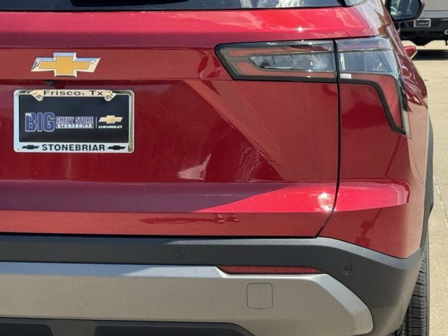 2027 Chevrolet Equinox LT - Photo 7