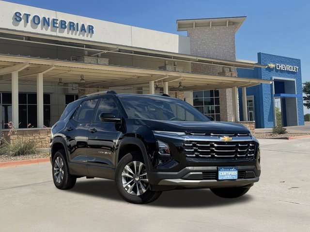 2025 Chevrolet Equinox LT photo 2