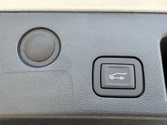 2027 Chevrolet Equinox LT - Photo 26