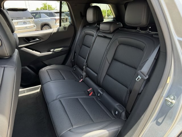 2027 Chevrolet Equinox LT - Photo 24