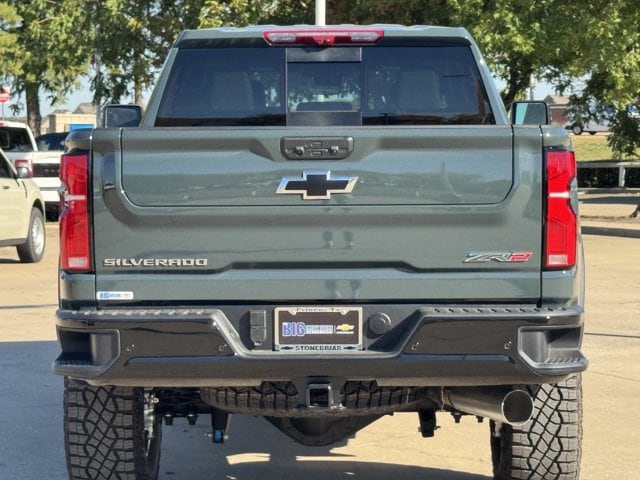 2026 Chevrolet Silverado 2500 HD ZR2 - Photo 6