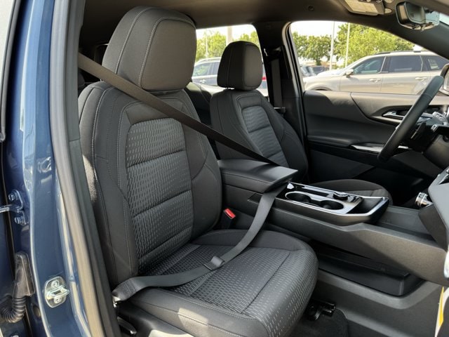 2027 Chevrolet Equinox LT - Photo 25