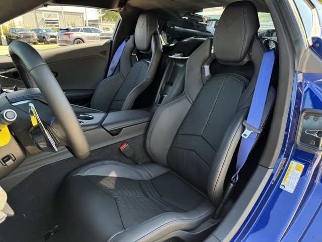 2027 Chevrolet Corvette Stingray 2LT - Photo 30