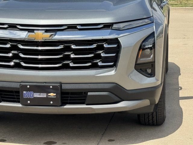 2027 Chevrolet Equinox LT - Photo 9