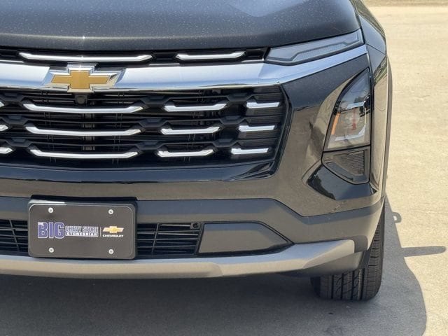 2027 Chevrolet Equinox LT - Photo 9