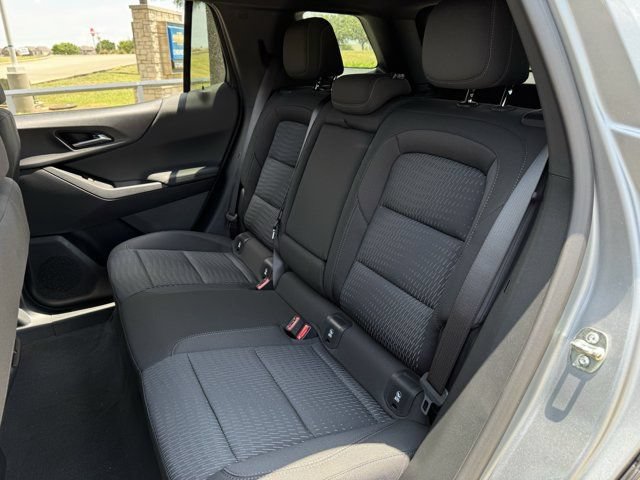 2027 Chevrolet Equinox LT - Photo 24