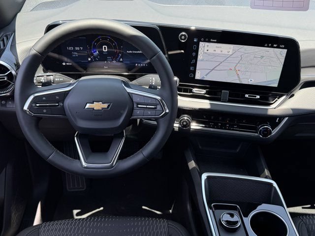 2027 Chevrolet Equinox LT - Photo 11