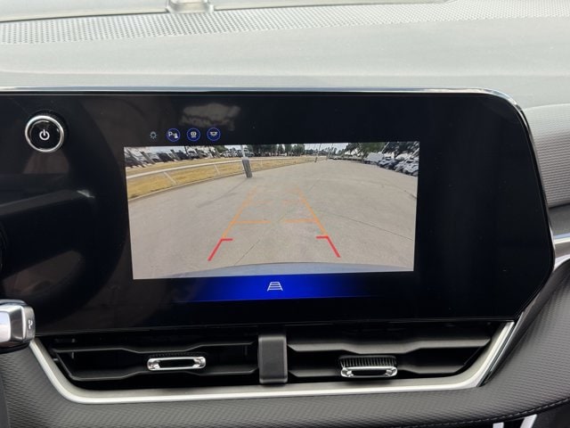2027 Chevrolet Equinox LT - Photo 14
