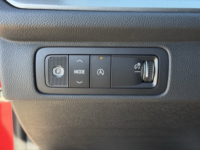 2027 Chevrolet Traverse LT - Photo 18
